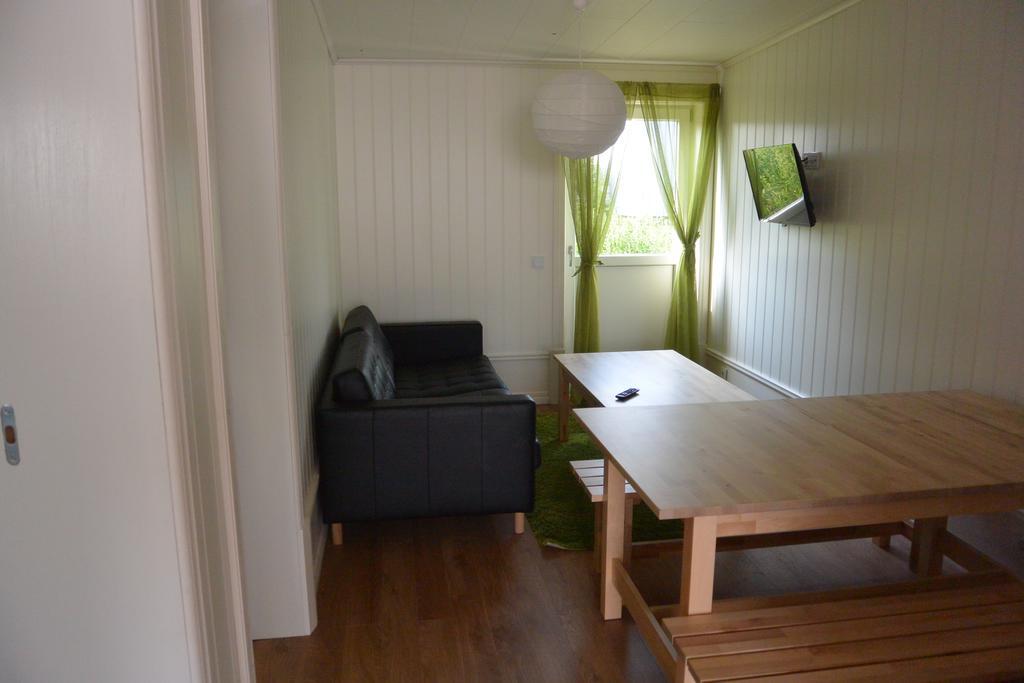Hotel Oxgarden Vimmerby Habitación foto